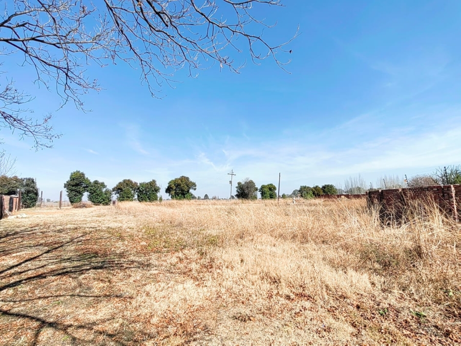 0 Bedroom Property for Sale in Grimbeeck Park North West